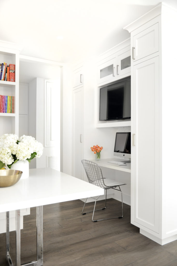 Four Point Design Build - PART CITY – PART COUNTRY – ALL CHIC – TOWNHOUSE REMODEL