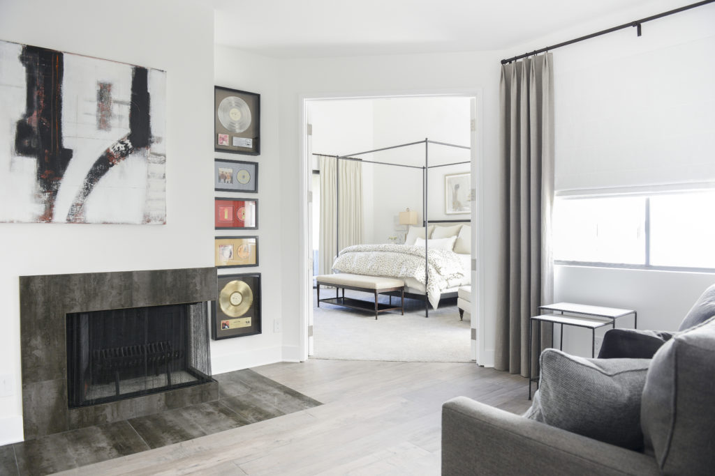 Four Point Design Build - PART CITY – PART COUNTRY – ALL CHIC – TOWNHOUSE REMODEL