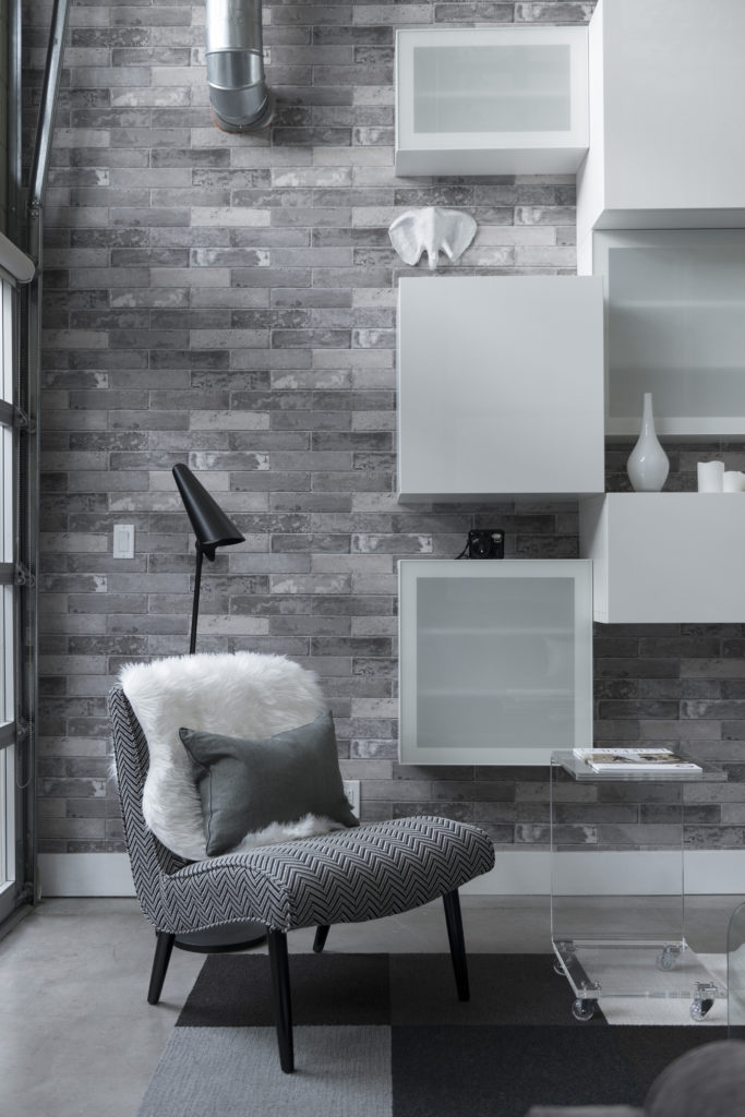 Four Point Design Build - AUTO GARAGE TURNED LUXURY LOFT