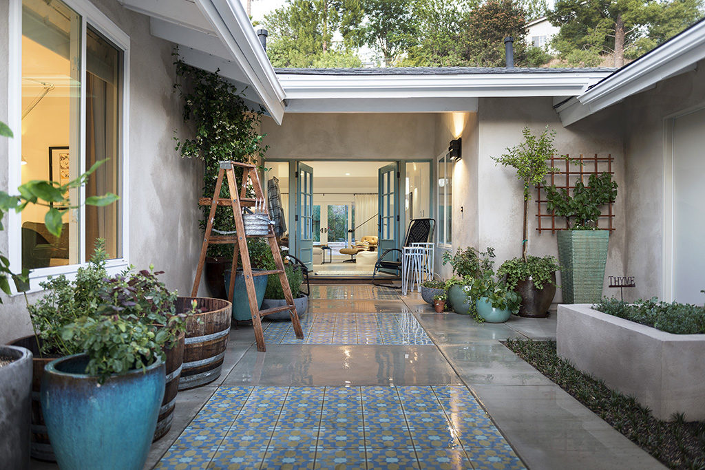 Four Point Design Build - CALBASAS CONTEMPORARY WHOLE HOME REMODEL