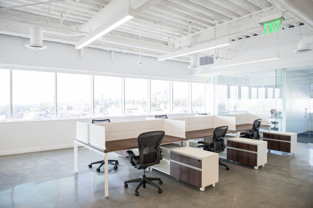 Four Point Design Build - Contemporary Executive Offices TENANT IMPROVEMENT