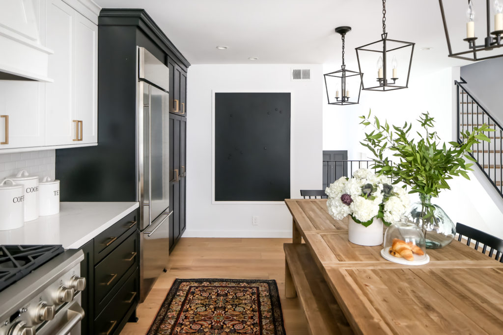 Four Point Design Build - MODERN FARMHOUSE BY THE BEACH