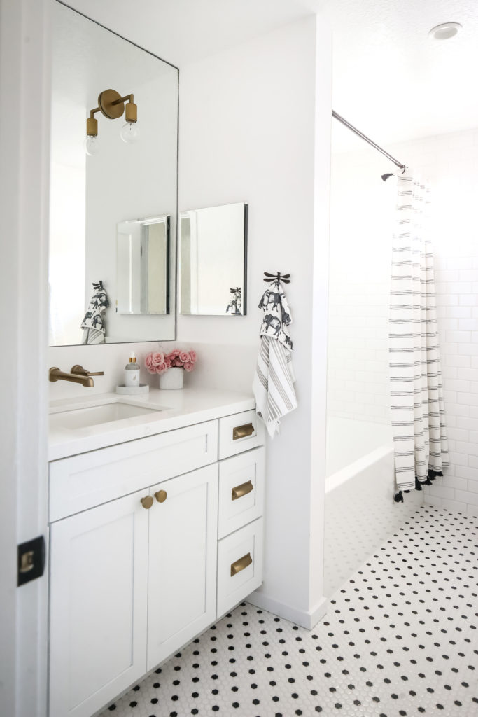 Four Point Design Build - WHIMSICAL MODERN KID’S BATH WITH A VINTAGE TWIST