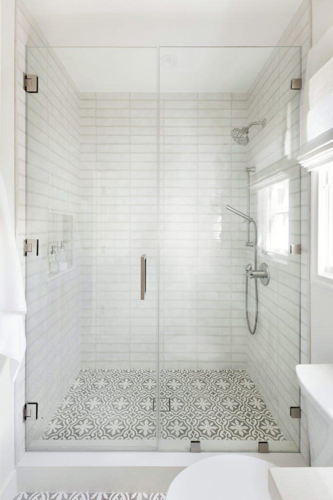 Four Point Design Build - NAPA CHIC MEETS HAMPTONS FARMHOUSE