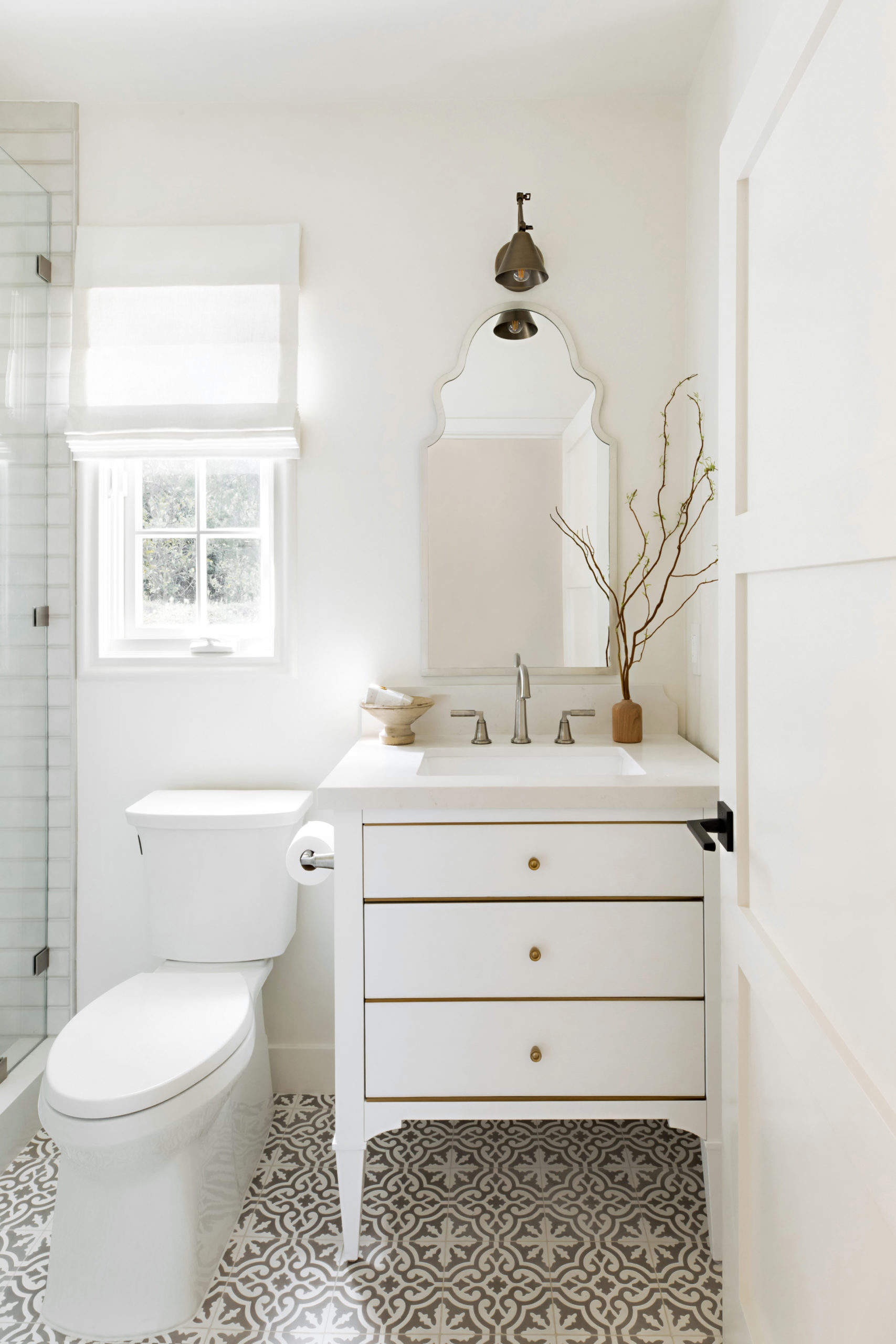 Four Point Design Build - NAPA CHIC MEETS HAMPTONS FARMHOUSE