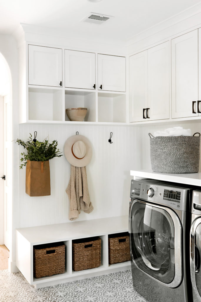 Four Point Design Build - NAPA CHIC MEETS HAMPTONS FARMHOUSE