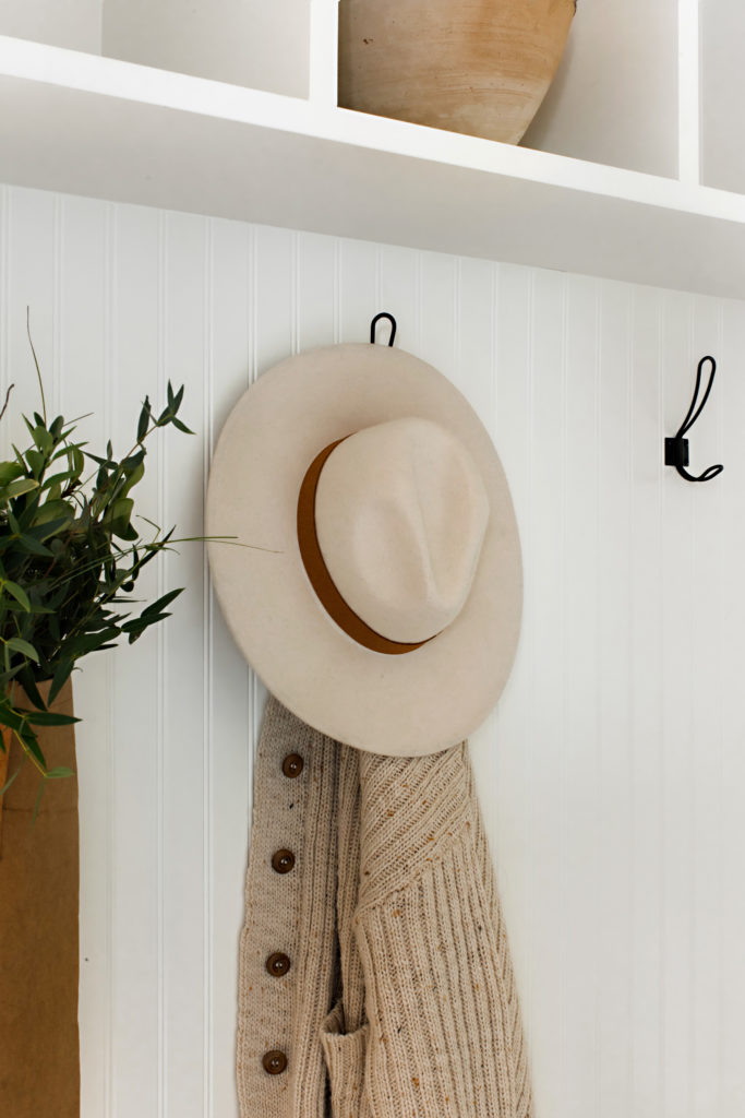 Four Point Design Build - NAPA CHIC MEETS HAMPTONS FARMHOUSE