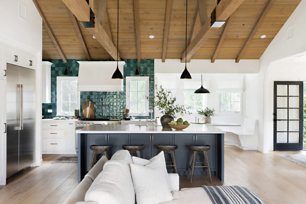Four Point Design Build - NAPA CHIC MEETS HAMPTONS FARMHOUSE