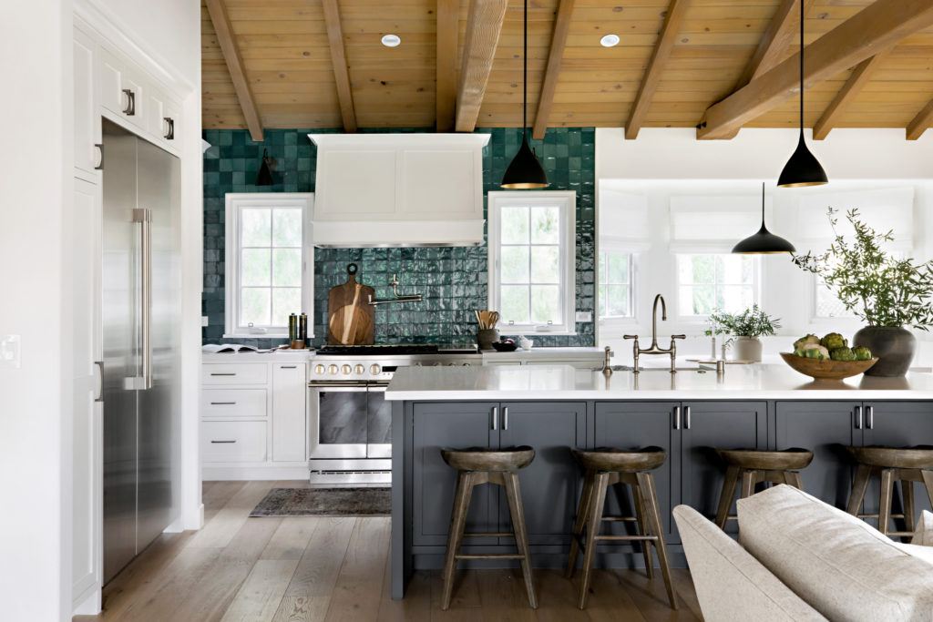 Four Point Design Build - NAPA CHIC MEETS HAMPTONS FARMHOUSE