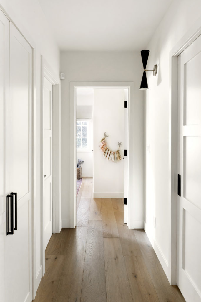 Four Point Design Build - NAPA CHIC MEETS HAMPTONS FARMHOUSE