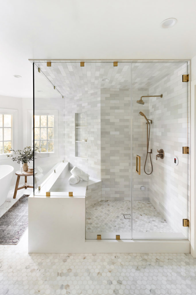 Four Point Design Build - NAPA CHIC MEETS HAMPTONS FARMHOUSE