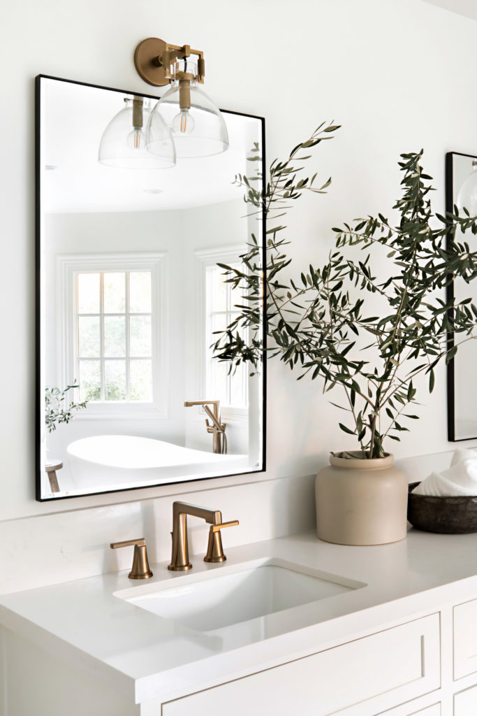 Four Point Design Build - NAPA CHIC MEETS HAMPTONS FARMHOUSE