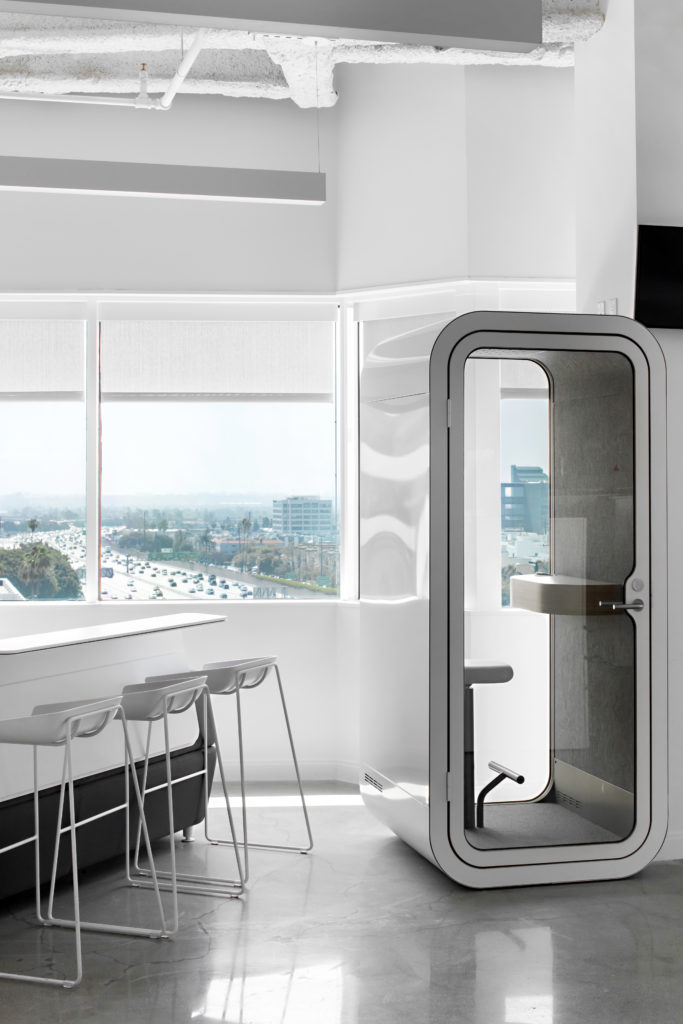 Four Point Design Build - LUXURY MEDIA STUDIOS AND EXECUTIVE OFFICES