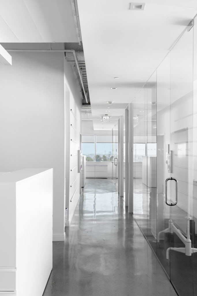 Four Point Design Build - LUXURY MEDIA STUDIOS AND EXECUTIVE OFFICES