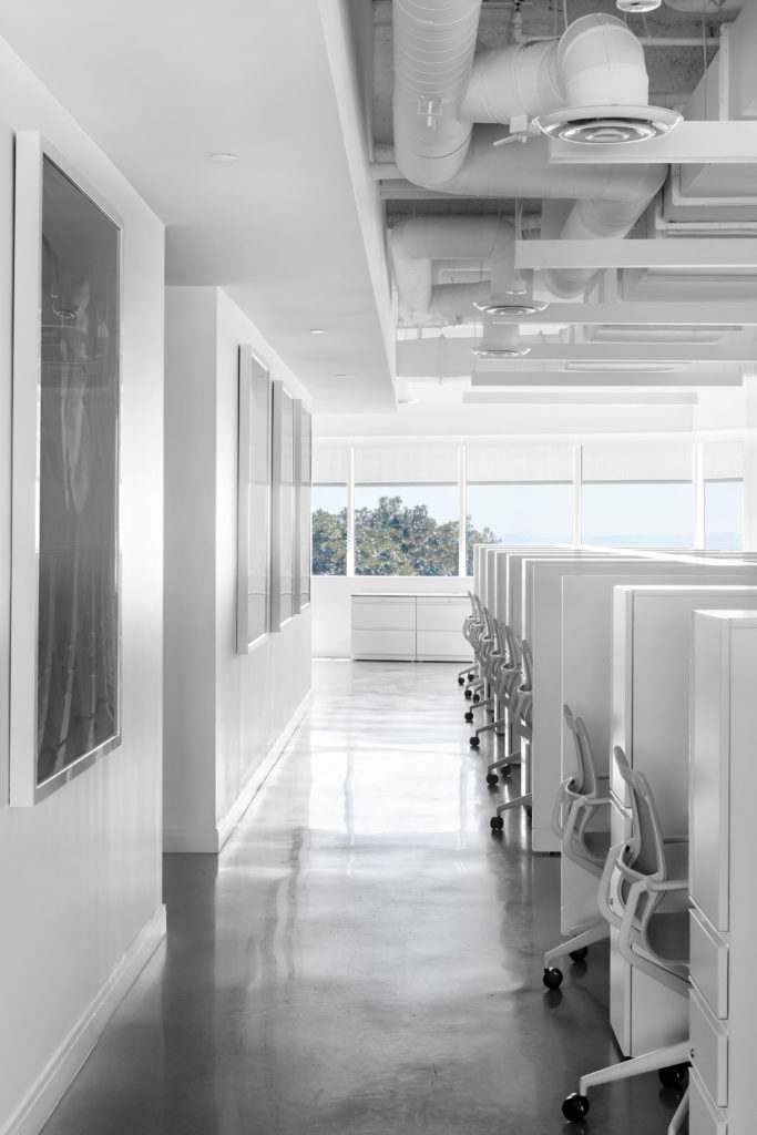 Four Point Design Build - LUXURY MEDIA STUDIOS AND EXECUTIVE OFFICES