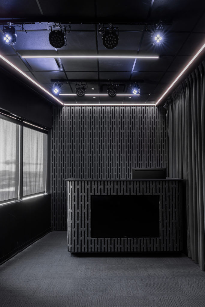 Four Point Design Build - LUXURY MEDIA STUDIOS AND EXECUTIVE OFFICES
