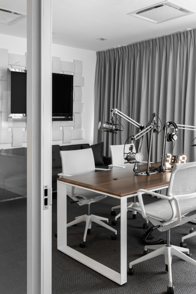 Four Point Design Build - LUXURY MEDIA STUDIOS AND EXECUTIVE OFFICES