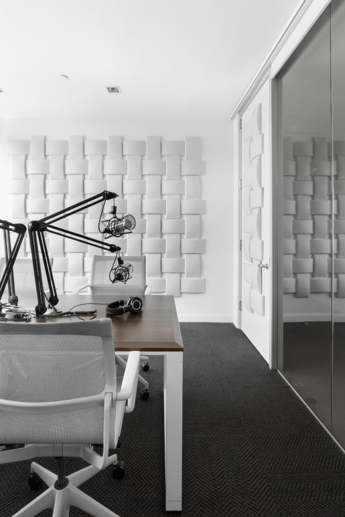 Four Point Design Build - LUXURY MEDIA STUDIOS AND EXECUTIVE OFFICES
