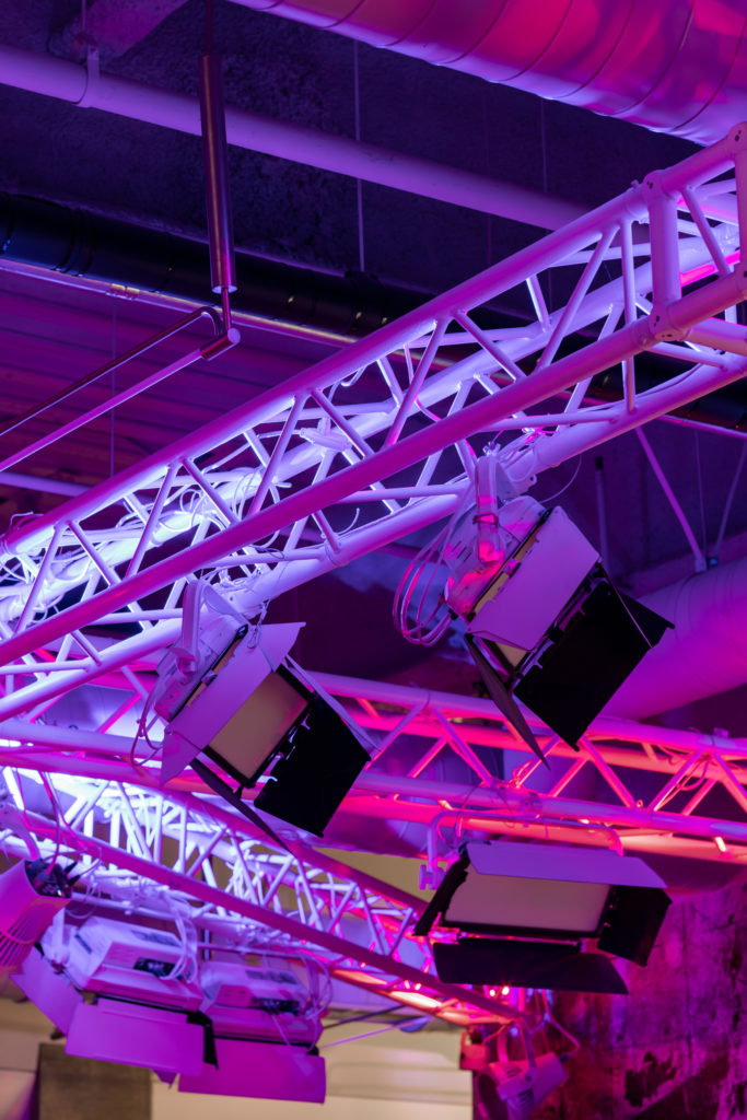 Four Point Design Build - LUXURY MEDIA STUDIOS AND EXECUTIVE OFFICES