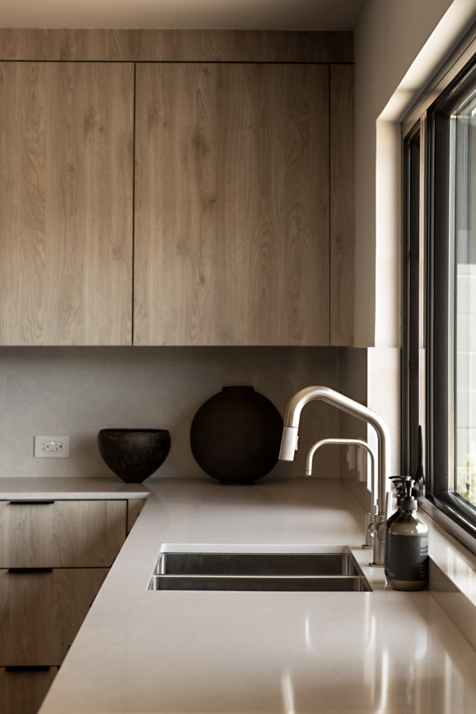 Four Point Design Build - MODERN CALIFORNIA FARMHOUSE REIMAGINED