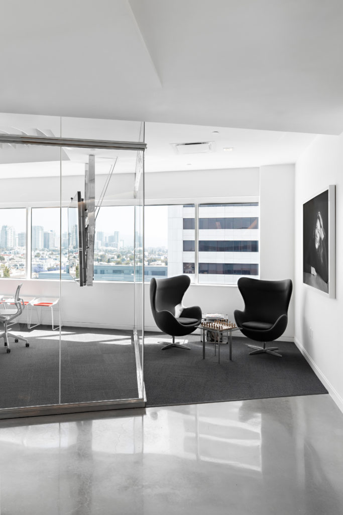 Four Point Design Build - LUXURY MEDIA STUDIOS AND EXECUTIVE OFFICES