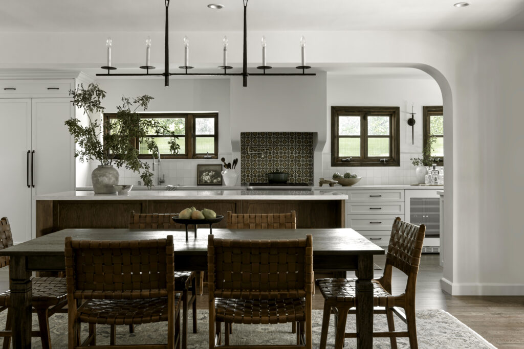 Four Point Design Build - A COZY 1930’S SPANISH BUNGALOW