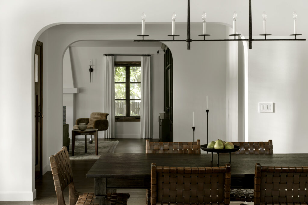 Four Point Design Build - A COZY 1930’S SPANISH BUNGALOW