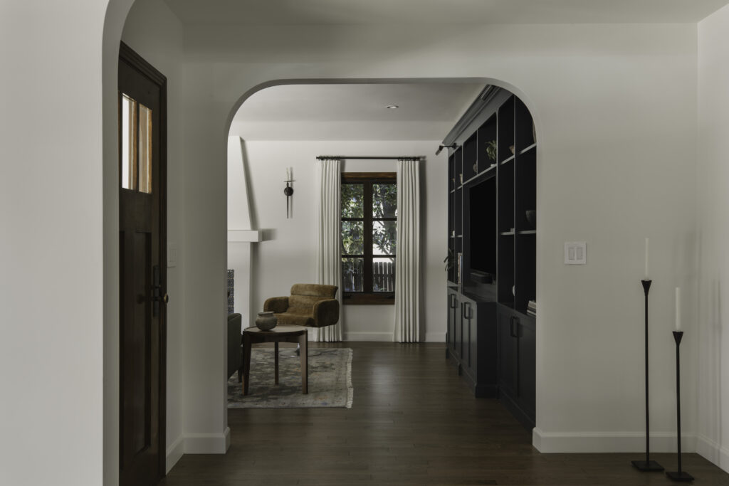 Four Point Design Build - A COZY 1930’S SPANISH BUNGALOW